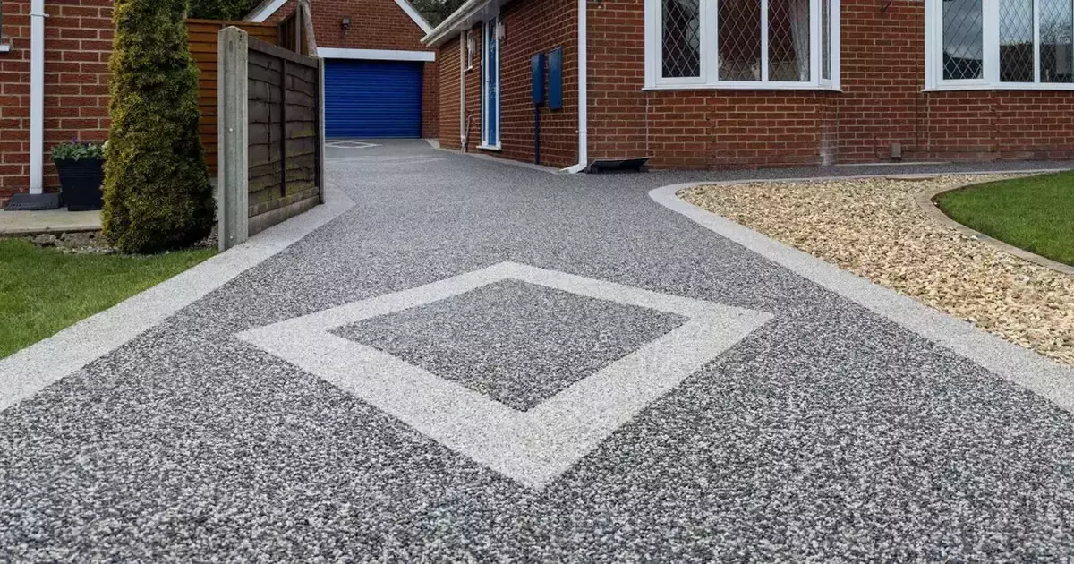 Resin driveway with stone borders